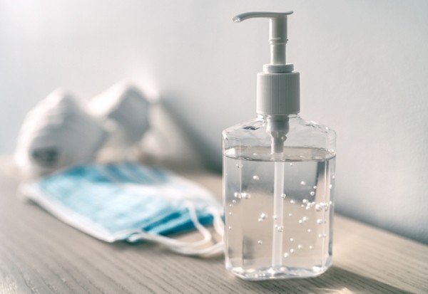 Как защититься от коронавируса: антисептики и энергетическая «шуба»
Как защититься от коронавируса: антисептики и энергетическая «шуба»