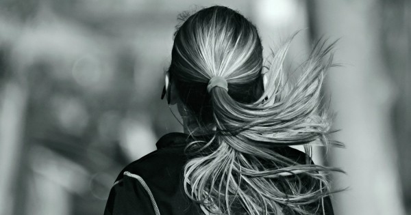 Пошёл на свидание с двухметровой девушкой из жалости Пошёл на свидание с двухметровой девушкой из жалости