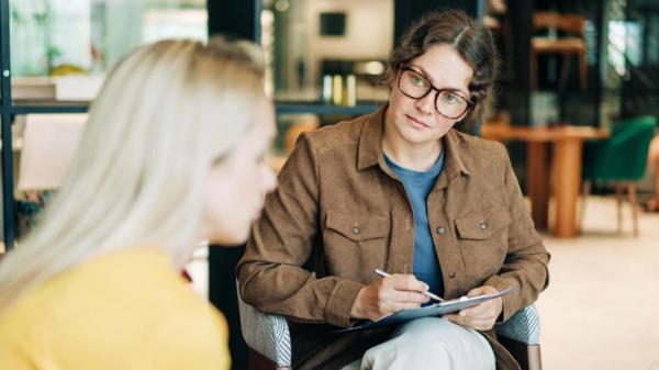 Как работа психологом или коучем может изменить вашу жизнь: 4 преимущества помогающих профессий Как работа психологом или коучем может изменить вашу жизнь: 4 преимущества помогающих профессий