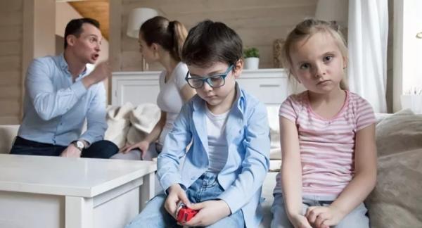 Разведены, но не можем разъехаться. Как выжить в этой ситуации? Разведены, но не можем разъехаться. Как выжить в этой ситуации?