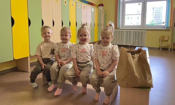 «Больше не отпущу на УЗИ, а то еще пятого найдут!» Как Марина стала мамой четверняшек
«Больше не отпущу на УЗИ, а то еще пятого найдут!» Как Марина стала мамой четверняшек