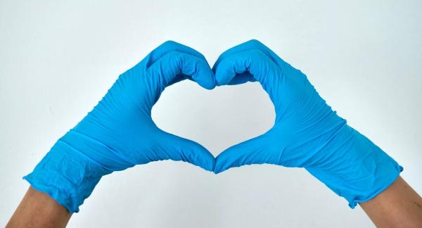 Что подарить любимой девушке на 8 марта: идеи полезных и практичных подарков Что подарить любимой девушке на 8 марта: идеи полезных и практичных подарков