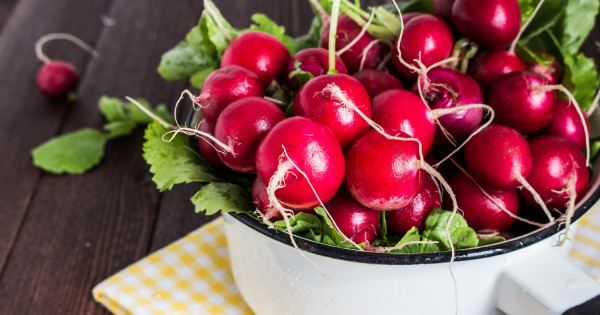 Соседка замучила навозом Соседка замучила навозом