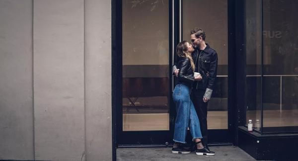 Немоногамные отношения: кто такие свингеры и почему они меняются партнерами? Немоногамные отношения: кто такие свингеры и почему они меняются партнерами?