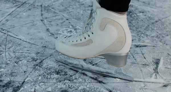 Ассоль на льду: биография, спортивная карьера и личная жизнь Алины Загитовой Ассоль на льду: биография, спортивная карьера и личная жизнь Алины Загитовой