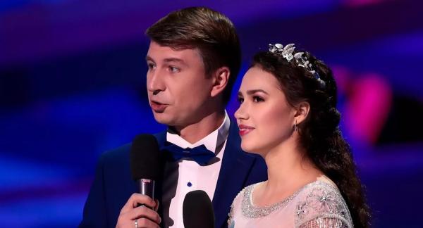 Ассоль на льду: биография, спортивная карьера и личная жизнь Алины Загитовой Ассоль на льду: биография, спортивная карьера и личная жизнь Алины Загитовой