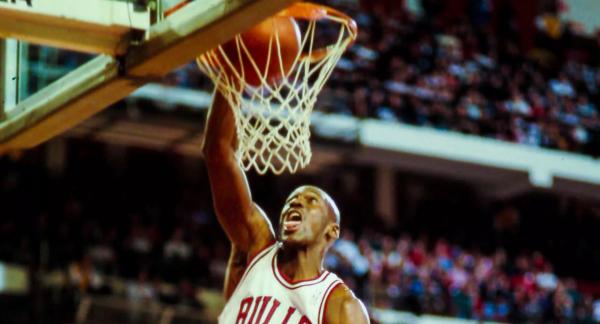 «Его воздушество»: биография и спортивная карьера баскетболиста Майкла Джордана «Его воздушество»: биография и спортивная карьера баскетболиста Майкла Джордана