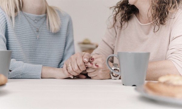 «Никогда не говорите ребенку, что после 18 он может делать, что хочет». Истории родителей
«Никогда не говорите ребенку, что после 18 он может делать, что хочет». Истории родителей