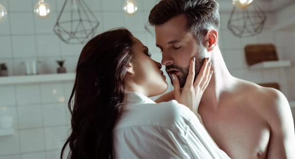 Поза наездницы: как подобрать удобный вариант и сделать секс незабываемым Поза наездницы: как подобрать удобный вариант и сделать секс незабываемым