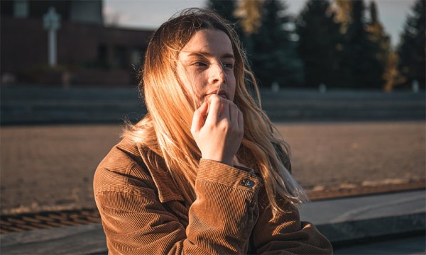 «Мама однажды сказала: “Мы поступили в МГУ”, — и это меня задело». Взрослые дети — о жизни с родителями
«Мама однажды сказала: “Мы поступили в МГУ”, — и это меня задело». Взрослые дети — о жизни с родителями