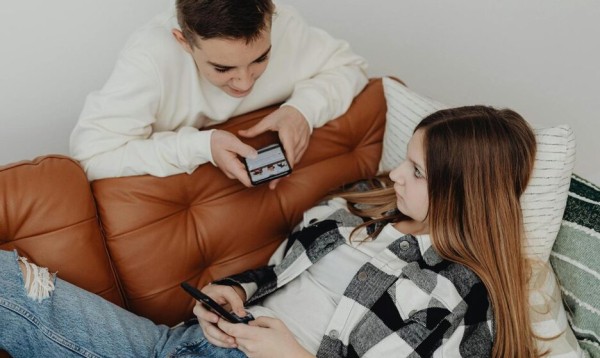 Ребенок увлечен гаджетами. Как заставить его соблюдать договоренности?
Ребенок увлечен гаджетами. Как заставить его соблюдать договоренности?