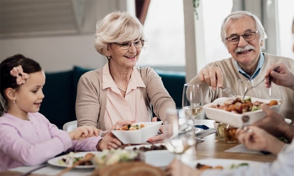 «Совет моей мамы превращался в приказ». Истории о бабушках и их помощи
«Совет моей мамы превращался в приказ». Истории о бабушках и их помощи