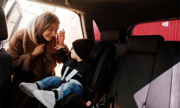 «Я ввязалась в гонку: первая смена на работе, вторая — дома с ребенком». Мамы — о работе в декрете
«Я ввязалась в гонку: первая смена на работе, вторая — дома с ребенком». Мамы — о работе в декрете